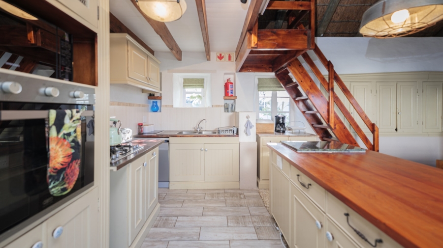 4 Bedroom Property for Sale in Struisbaai Western Cape